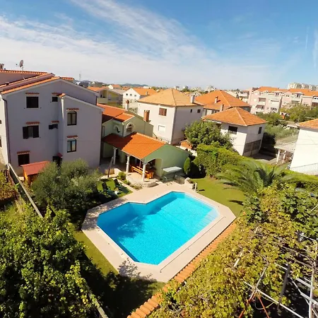 Apartamento Family-friendly With Swimming Pool - 23646 Zadar