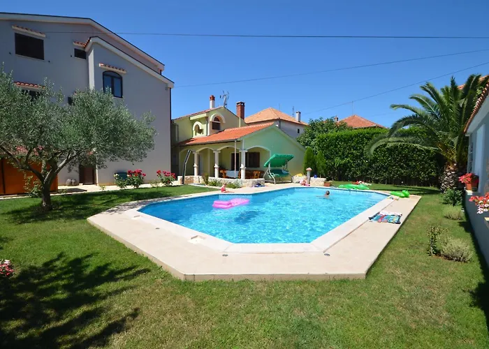 Family-friendly With Swimming Pool - 23646 Appartement Zadar