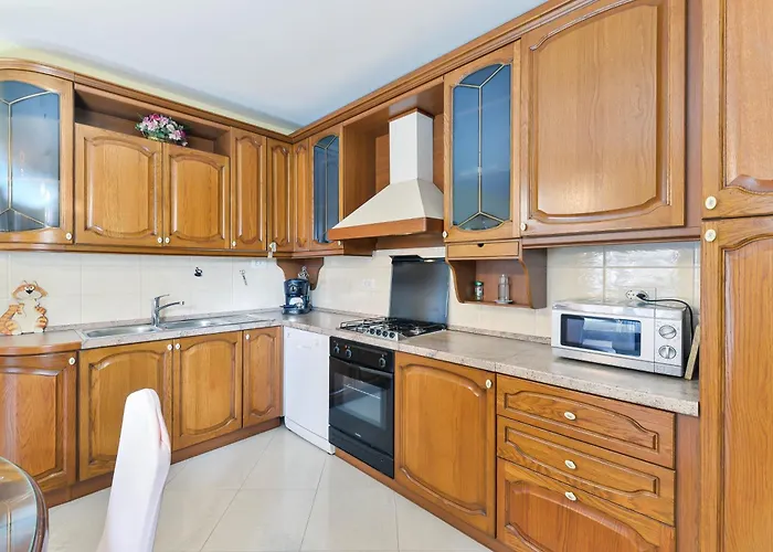 Appartement Family-friendly With Swimming Pool - 23646