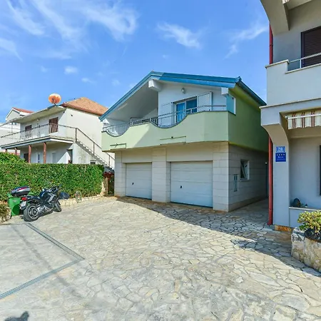 Family-friendly With Swimming Pool - 23646