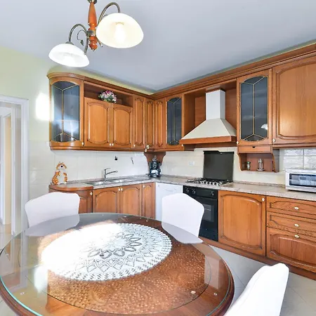 Apartmán Family-friendly With Swimming Pool - 23646 Zadar