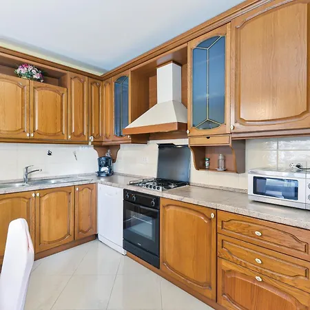 Apartman Family-friendly With Swimming Pool - 23646